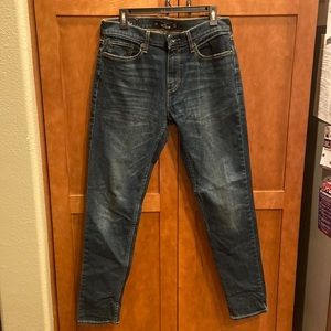 Hollister Taper 31 x 34 mens jeans